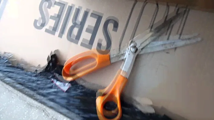 TURBOSOUND IQ18B SUB UNBOXING