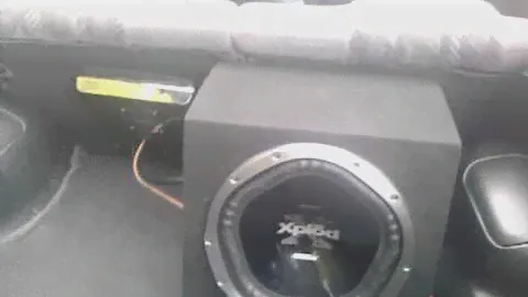 12 inch sony xplod subwoofer 300rms 1000w jvc amplifier 800rms