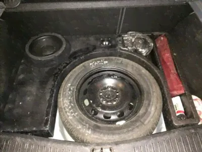 Сабвуфер стелс в пол Форд Фокус 2 хэтчбек Саб subwoofer Ford Focus стеллс-0