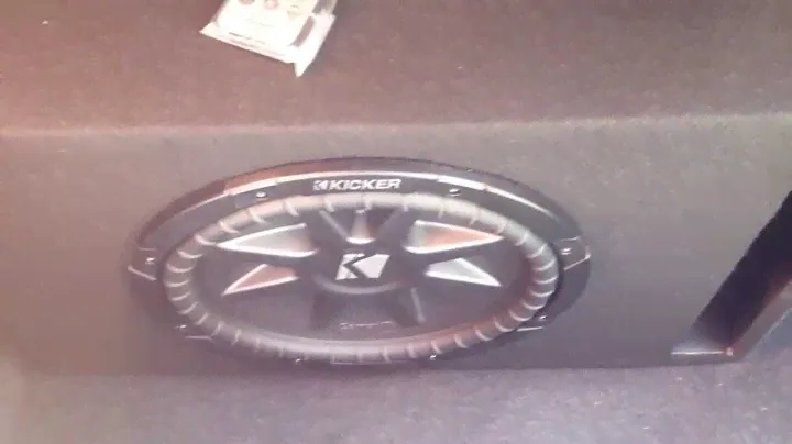 Subwoofer Kicker CVR 12" 10CVR124