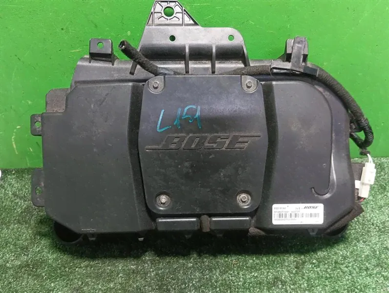 Сабвуфер для Mazda 3 (BK) BP4K66960-1