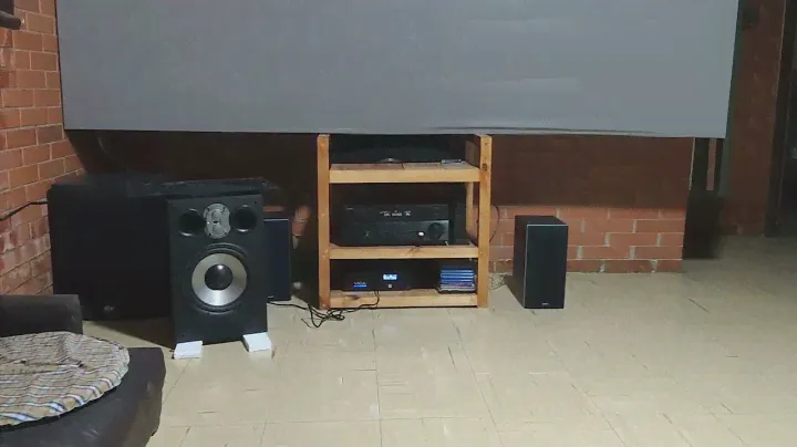subwoofer Mirage LF-150 hecho en canada bocina de 10 pulgadas