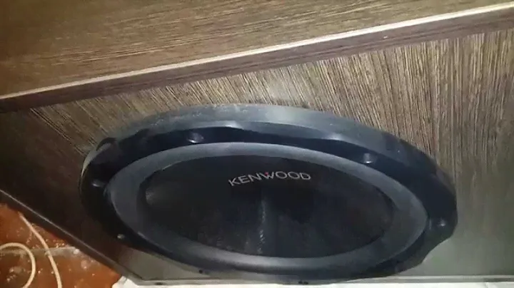 SUBWOOFER BASS TEST / ЗЯ 40 литров 12 дюймов / Kenwood KFC W3013