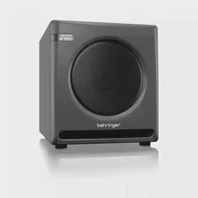 Сабвуфер для студии Behringer K10S