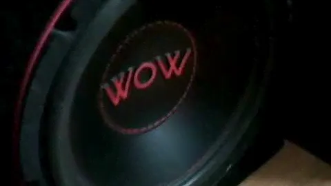 вот так играет саб WOW на самую низкую громкость!!)