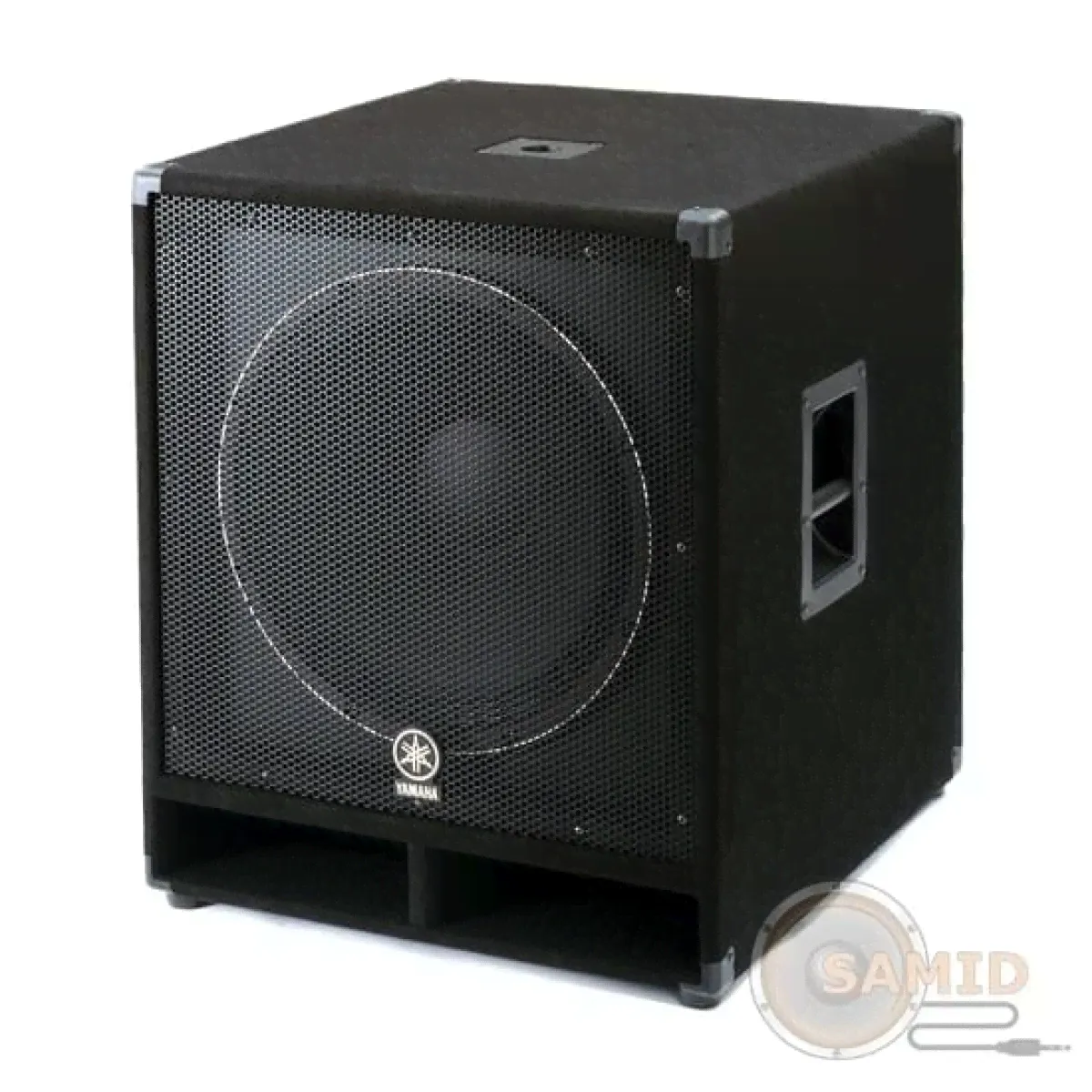 Yamaha SW118V Сабвуфер, 18