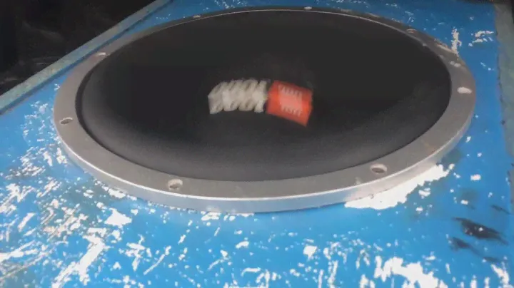 Сабвуфер JBL 1000Вт
